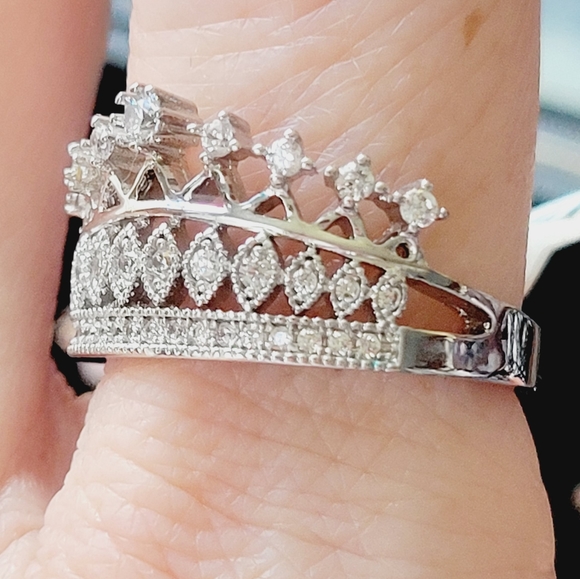 💍2 for $20 NWT Fragrant Jewels Queen of Diamonds Ring - Picture 2 of 8